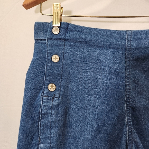 2 For 20 Sofia by Sofia Vergara Blue Jean Shorts Timeless Design - Picture 4 of 9